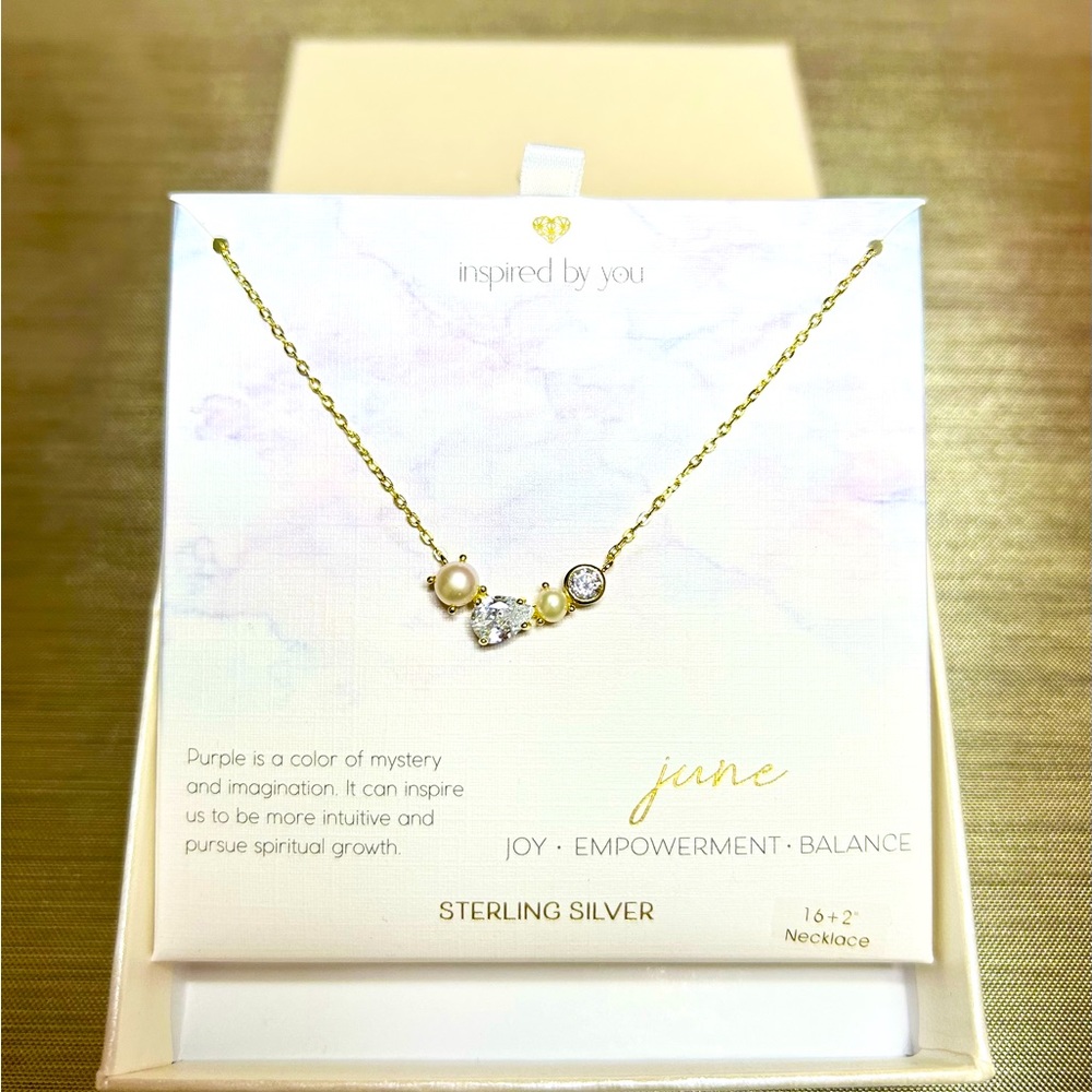 Brand new Inspired by You gold toned single layer necklace 😍 Box included ❤️